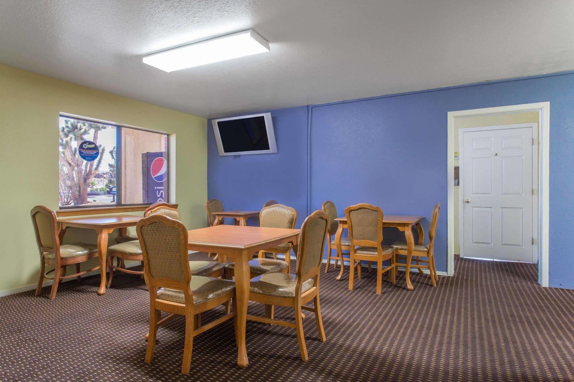 Days Inn By Wyndham Kingman East Dış mekan fotoğraf