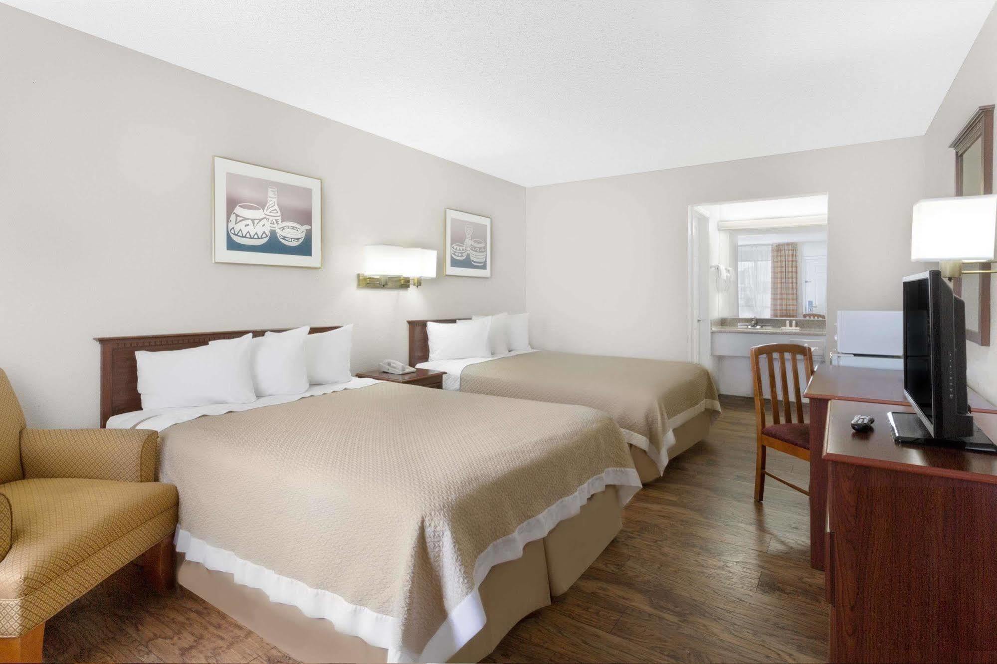 Days Inn By Wyndham Kingman East Dış mekan fotoğraf