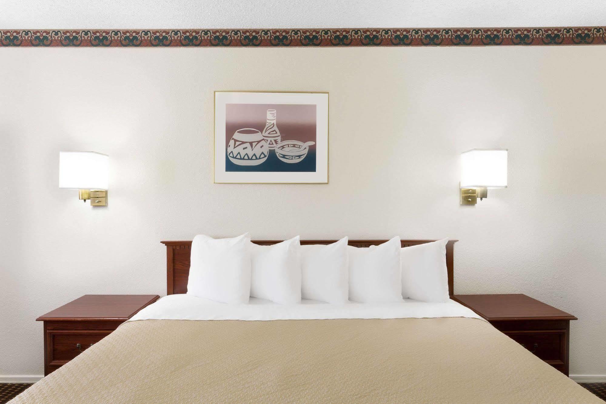 Days Inn By Wyndham Kingman East Dış mekan fotoğraf